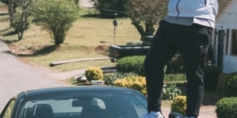 creator header picture