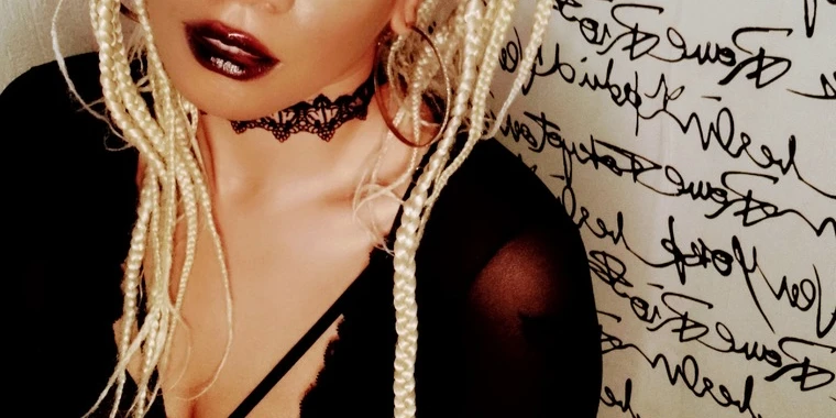 creator header picture