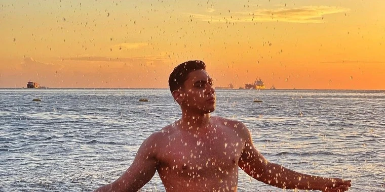 creator header picture