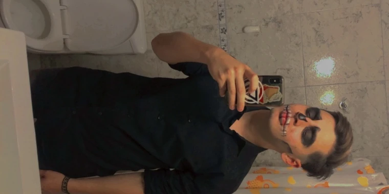 creator header picture