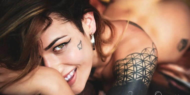 creator header picture