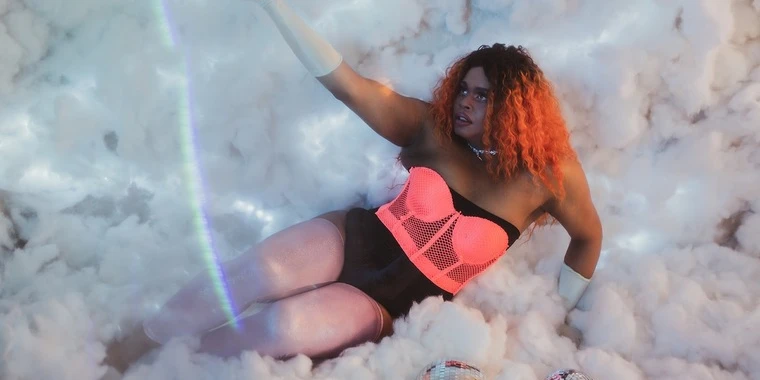 creator header picture