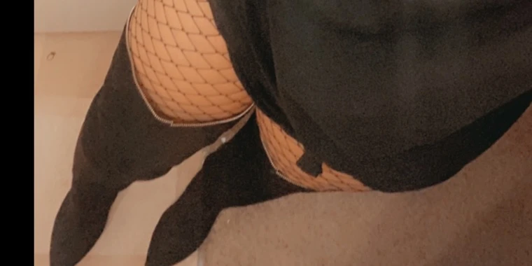 creator header picture