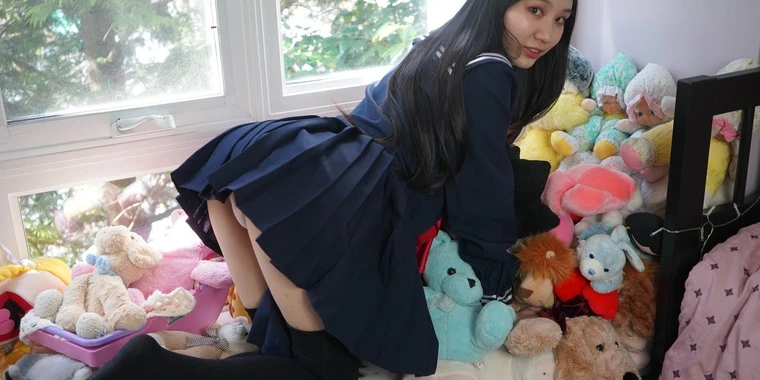 creator header picture