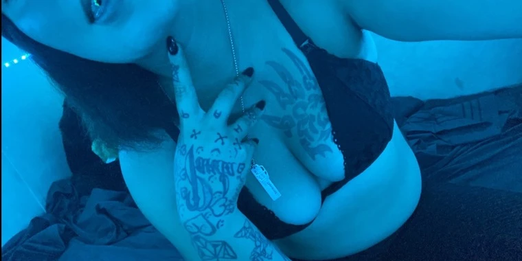 creator header picture