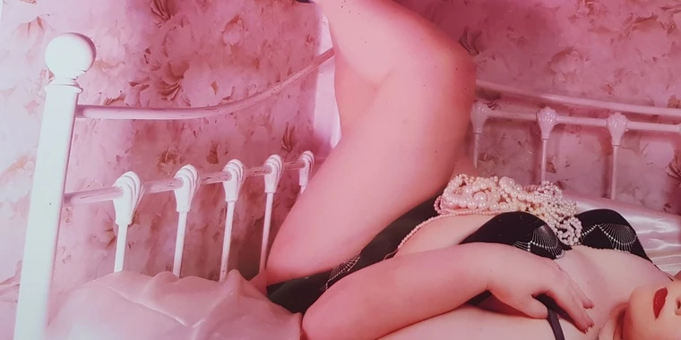 creator header picture