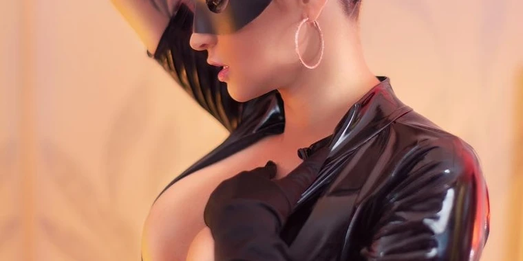 creator header picture