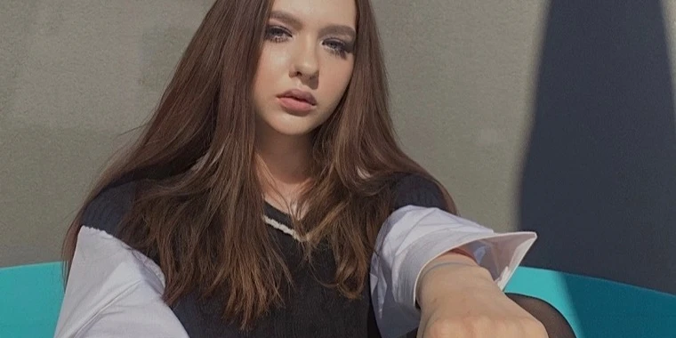 creator header picture