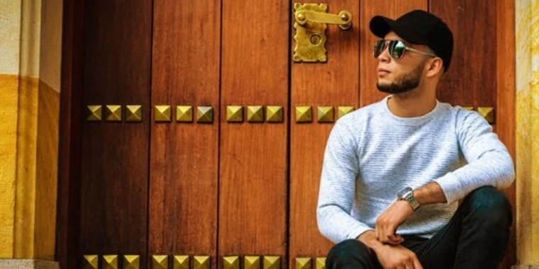 creator header picture