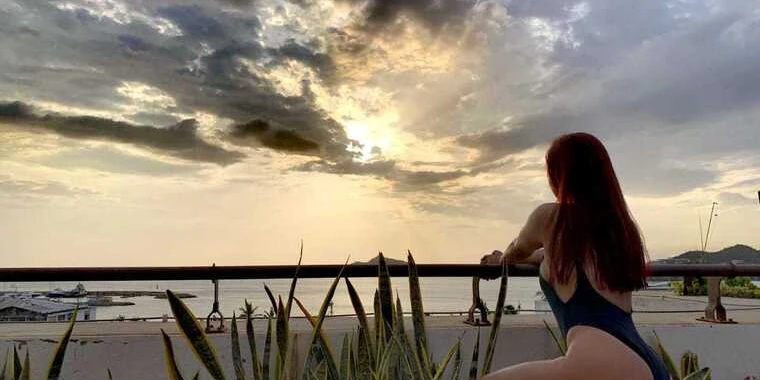 creator header picture