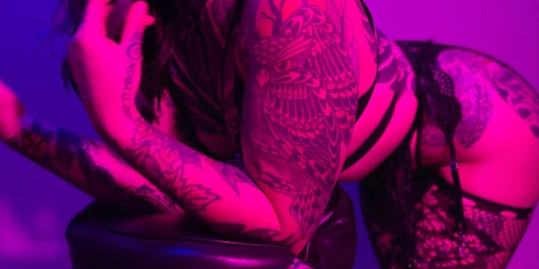 creator header picture