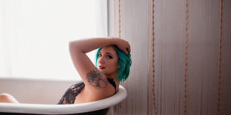 creator header picture