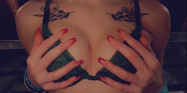 creator header picture