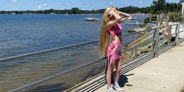 creator header picture