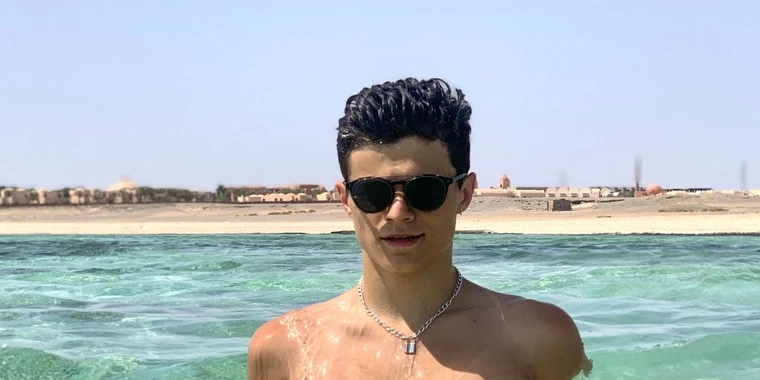 creator header picture