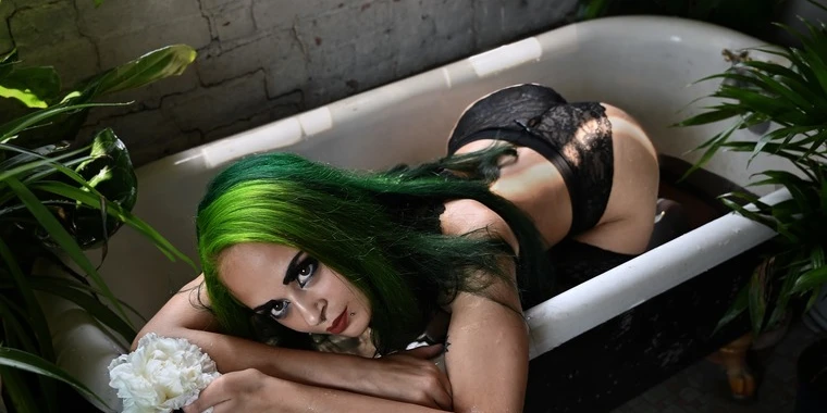 creator header picture