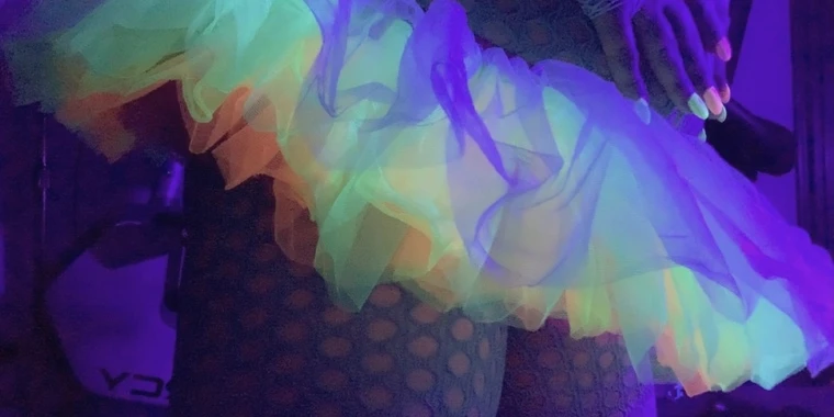 creator header picture