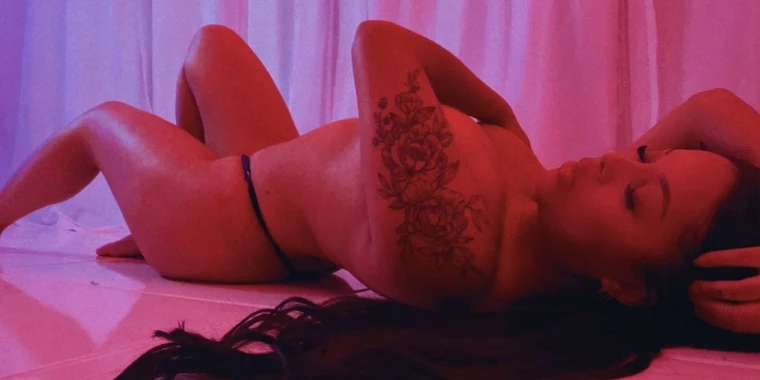 creator header picture