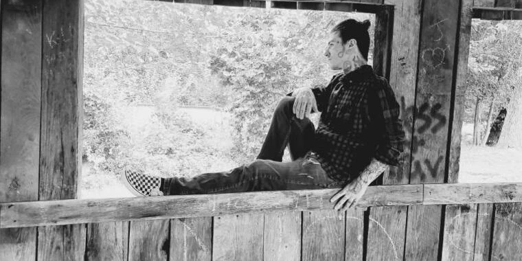 creator header picture