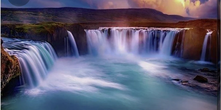 creator header picture