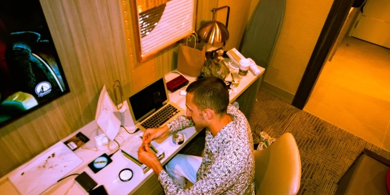 creator header picture