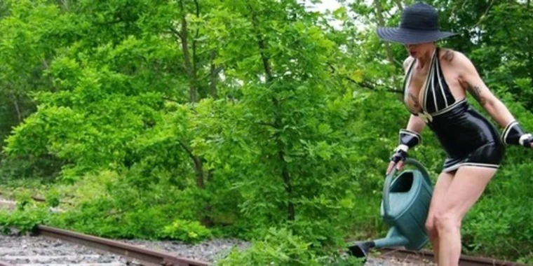 creator header picture