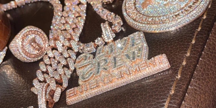creator header picture