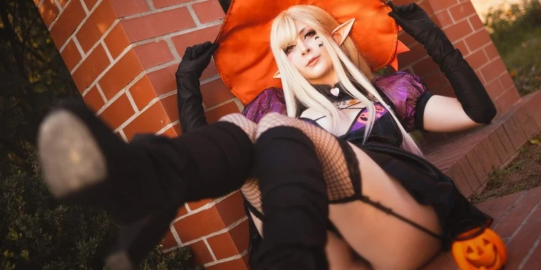 creator header picture