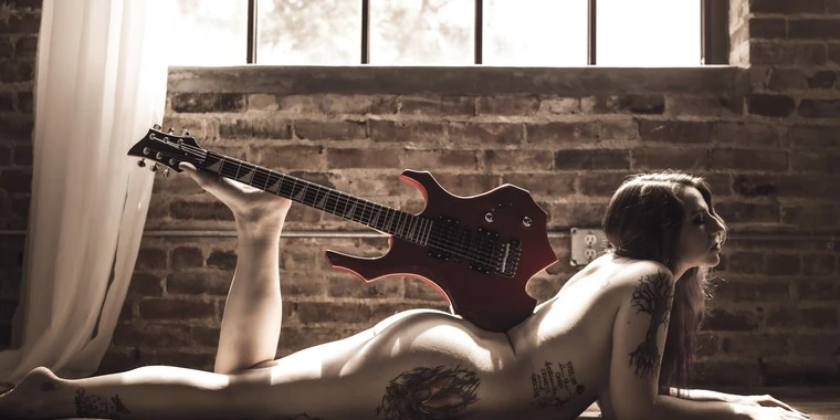 creator header picture