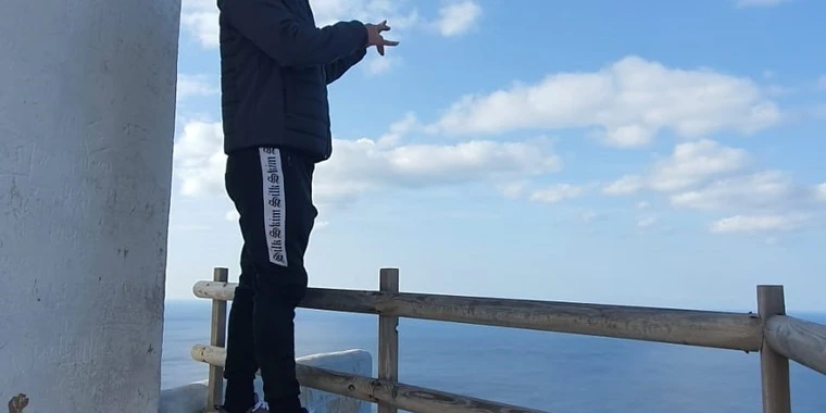 creator header picture