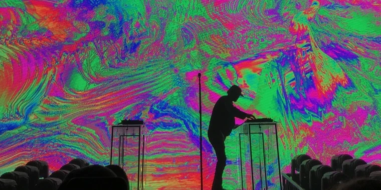 creator header picture