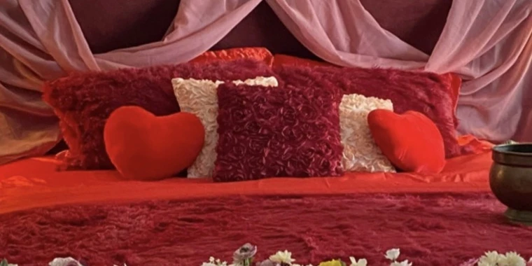 creator header picture