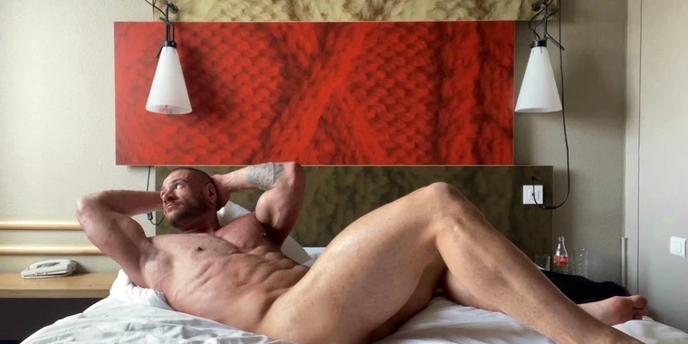 creator header picture