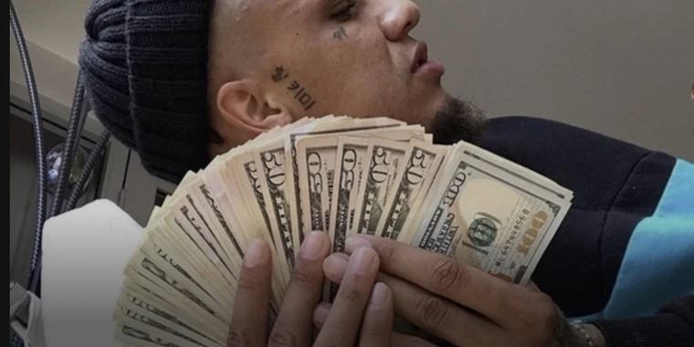 creator header picture