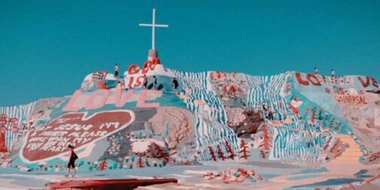 creator header picture