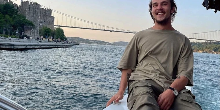 creator header picture