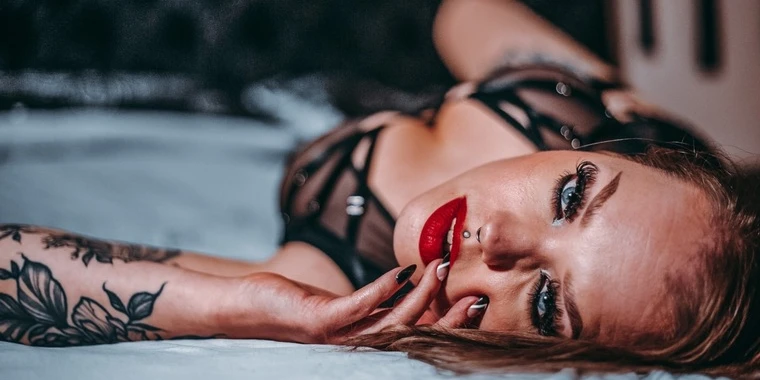creator header picture