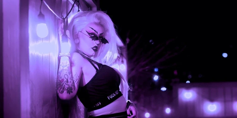creator header picture