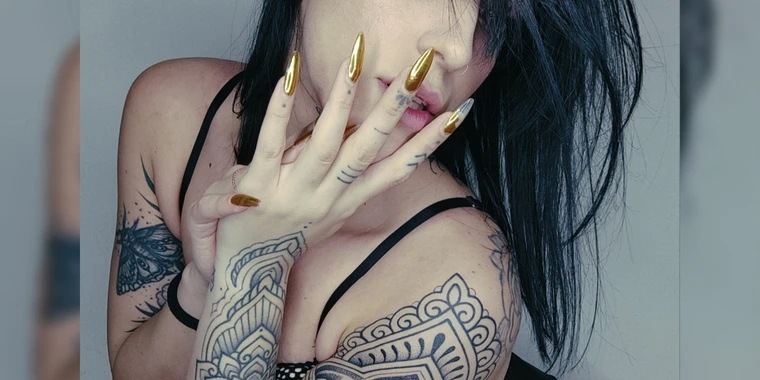 creator header picture
