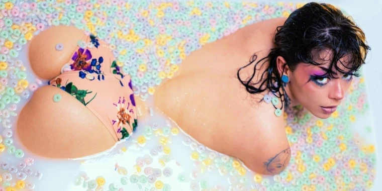 creator header picture