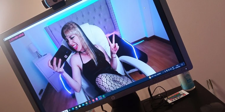 creator header picture
