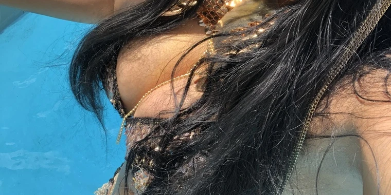 creator header picture