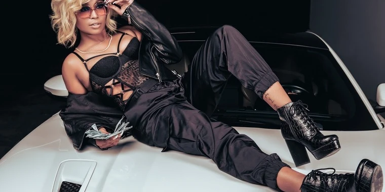 creator header picture