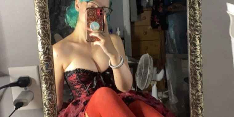 creator header picture