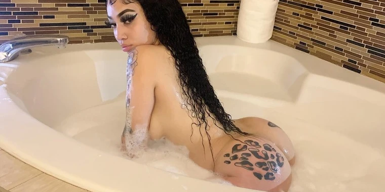 creator header picture