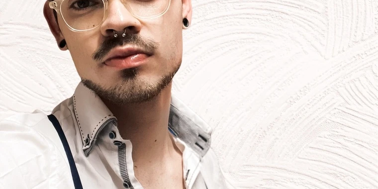 creator header picture