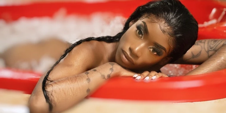 creator header picture