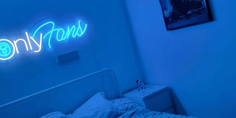 creator header picture