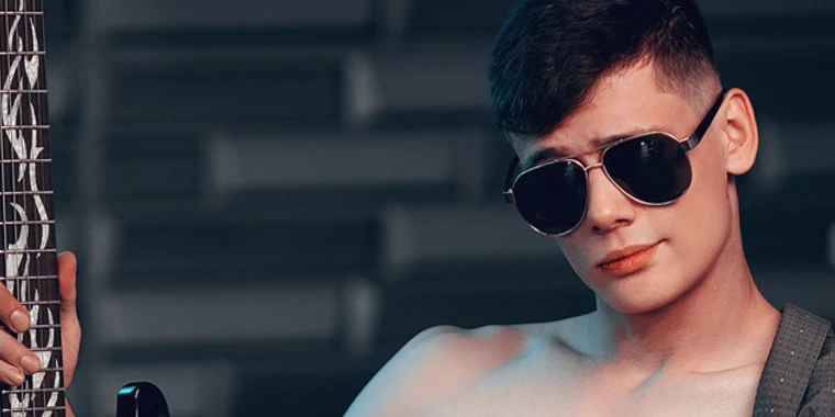 creator header picture