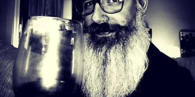 creator header picture